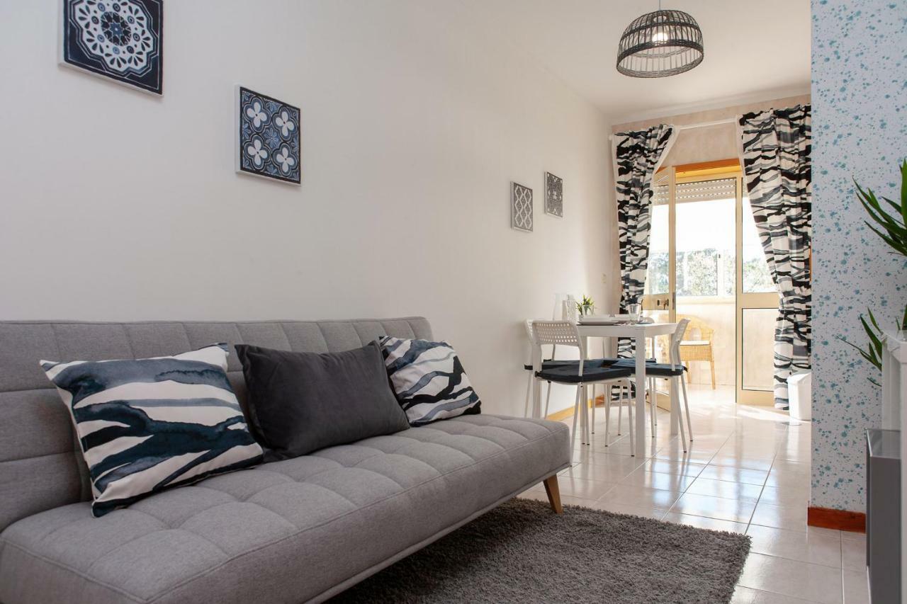 Sunny View To The Tower Apartment Porto Exterior photo